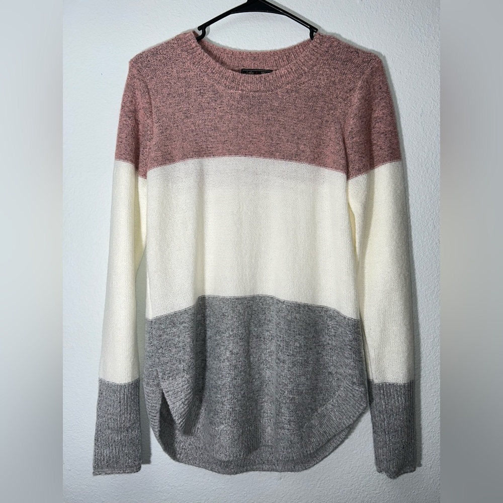Lety & Me | Stitch Fix Small Cozy Slit Sweater